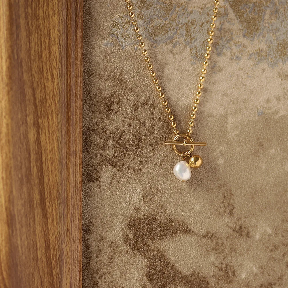 Dainty Peal Pendant Necklace