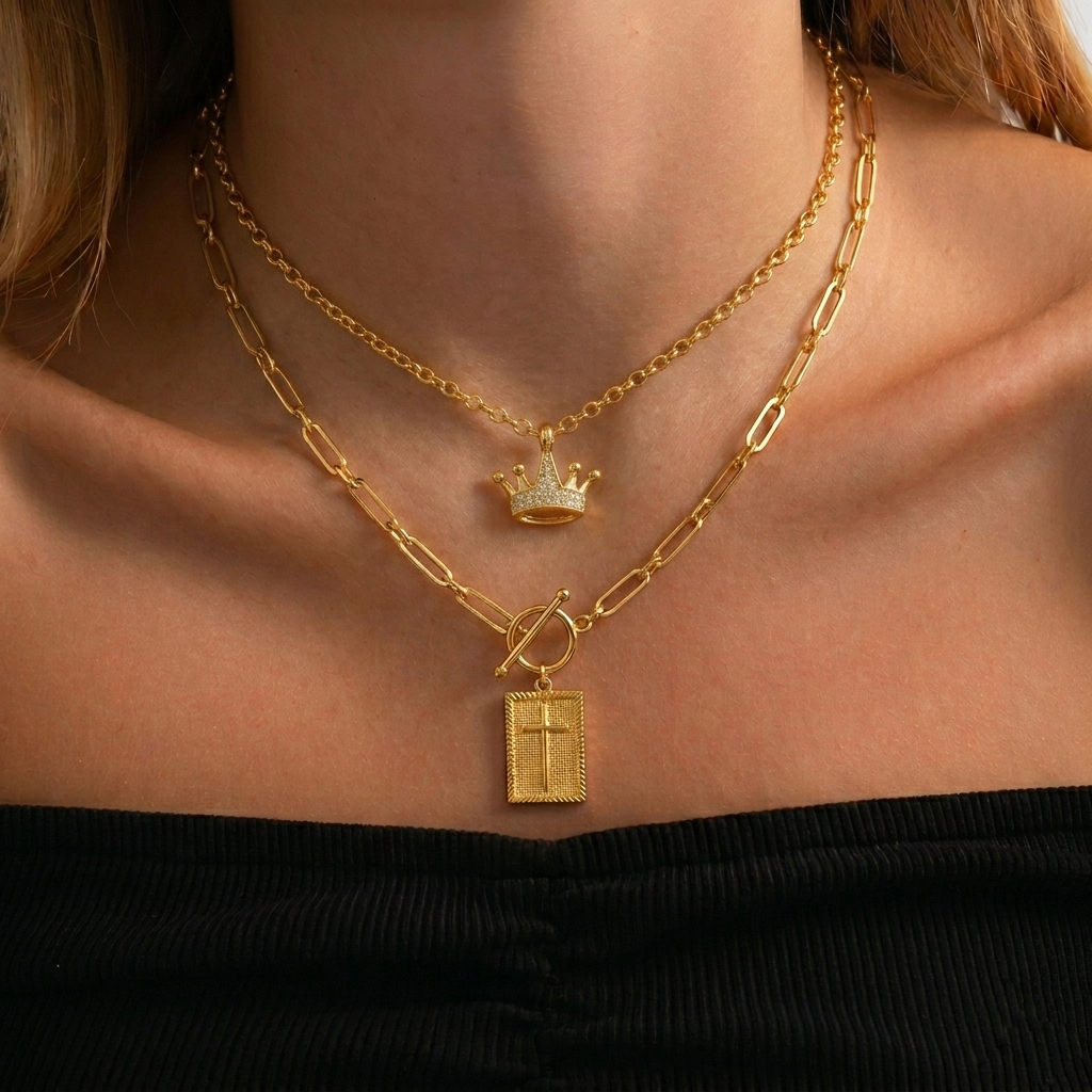 2PC Jesus Is King Necklaces