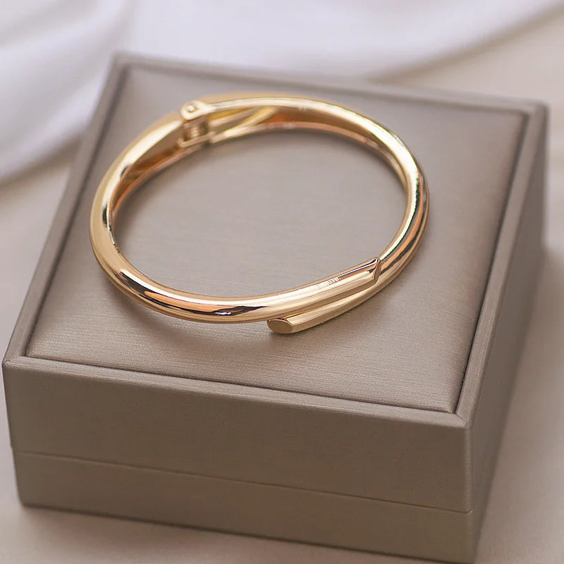 Bangles Design Round Simple Simple Round Open Bangle – Huenaut