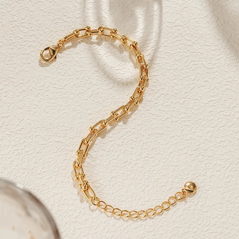 18k Chunky Horseshoe Bracelet