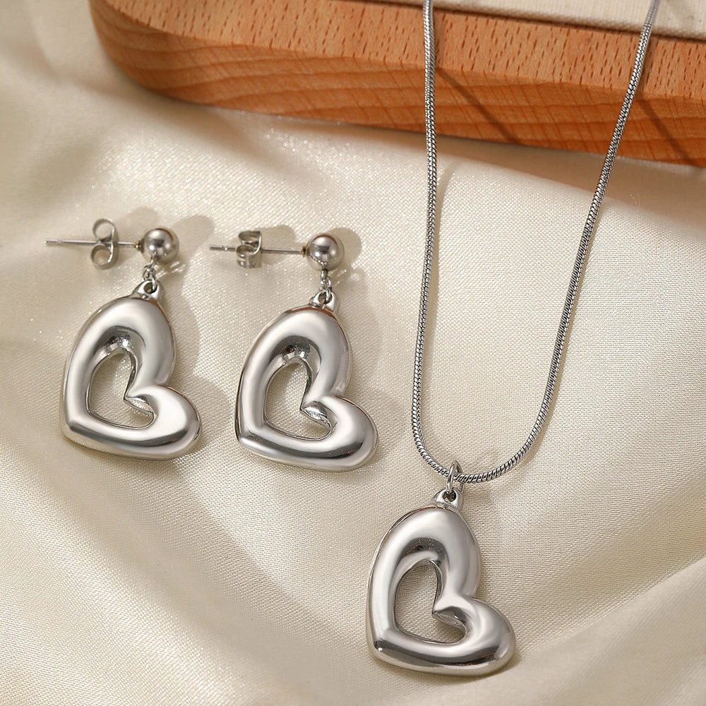 Hollow Heart Jewelry Set