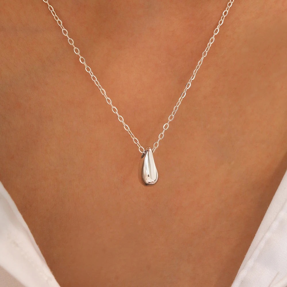 Minimal Tear Drop Necklace