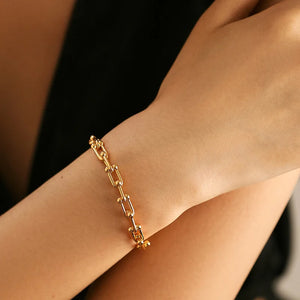 18k Chunky Horseshoe Bracelet
