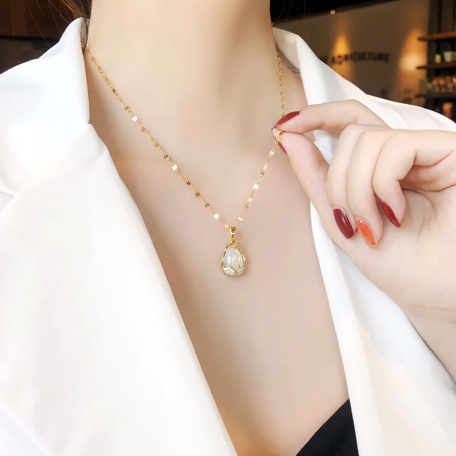 Tulip Necklace