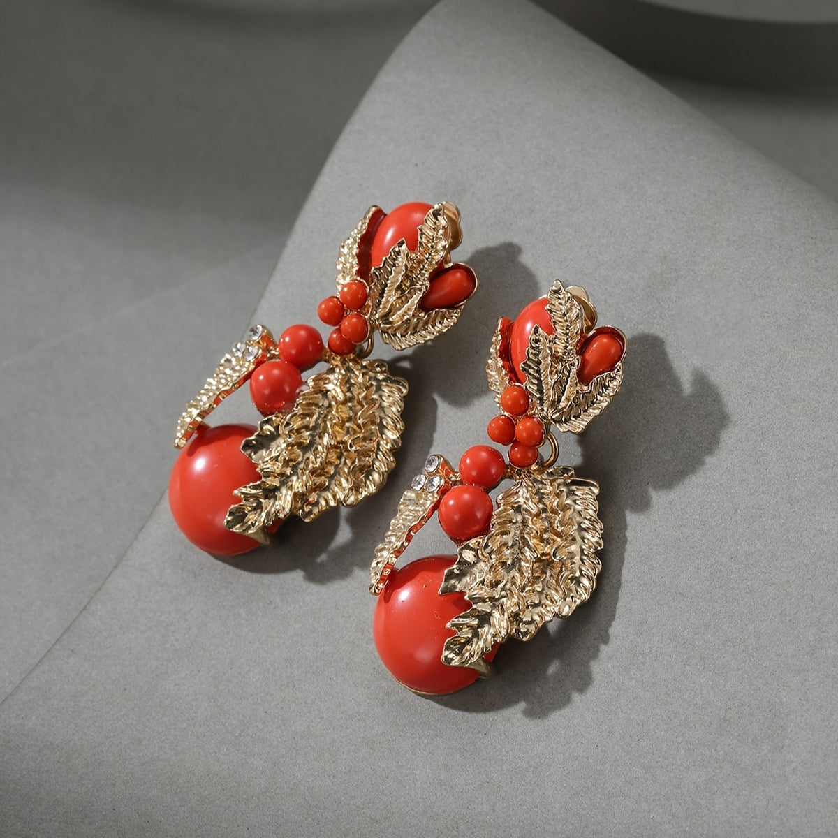 18k Vintage Leaf Drop Earrings