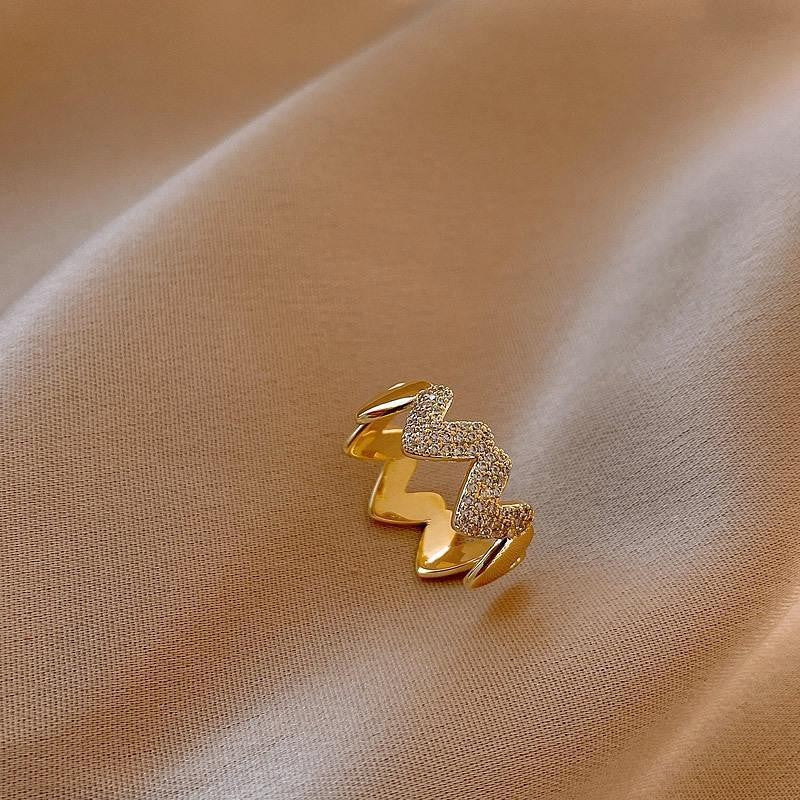 18k Elegant Heart Ring