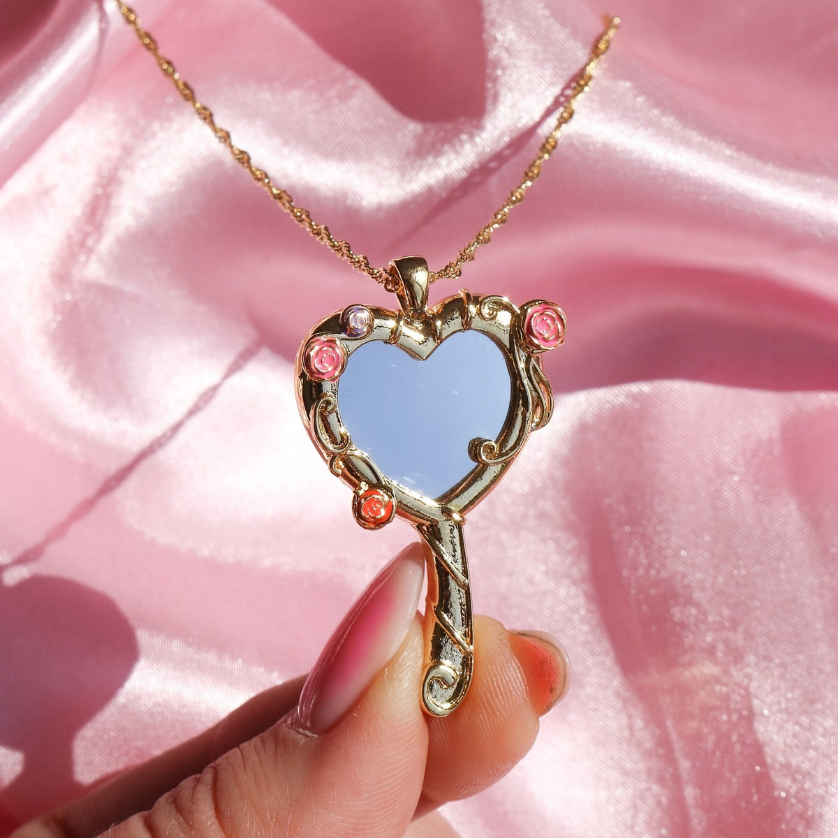 18k Vintage Heart Mirror Necklace