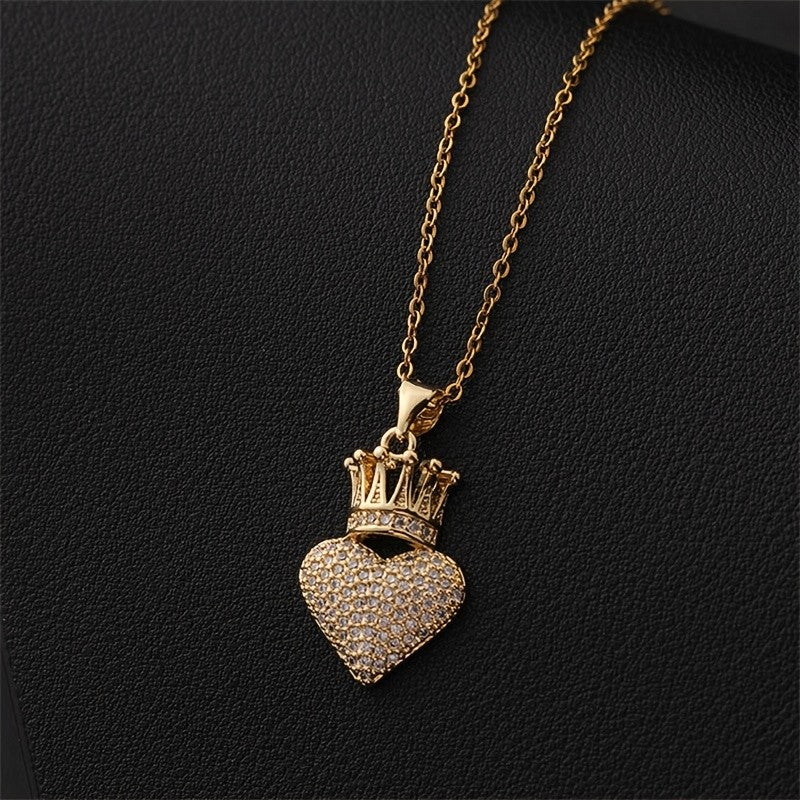 18k Elegant Crown Heart Necklace