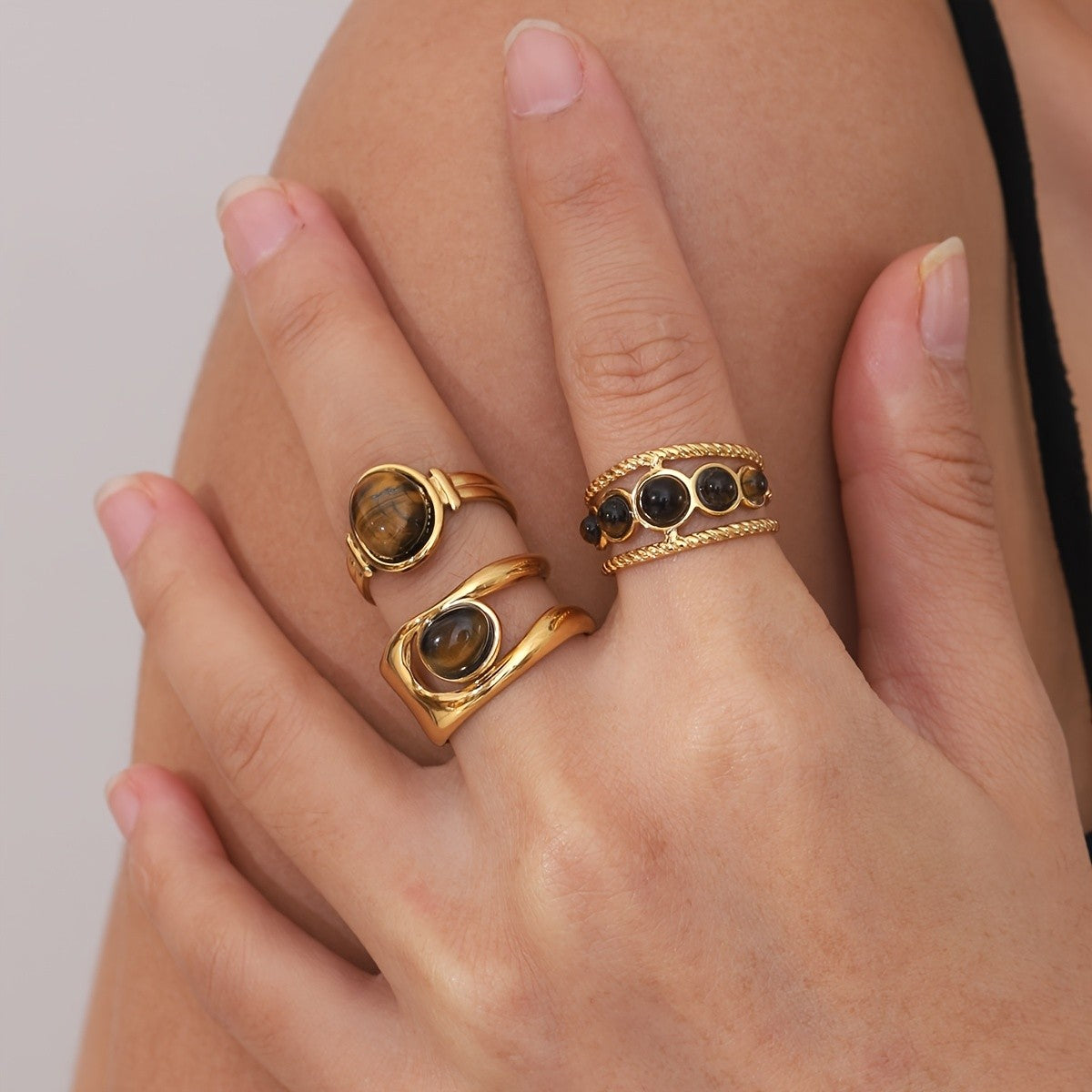 18k Vintage Braided Stone Ring