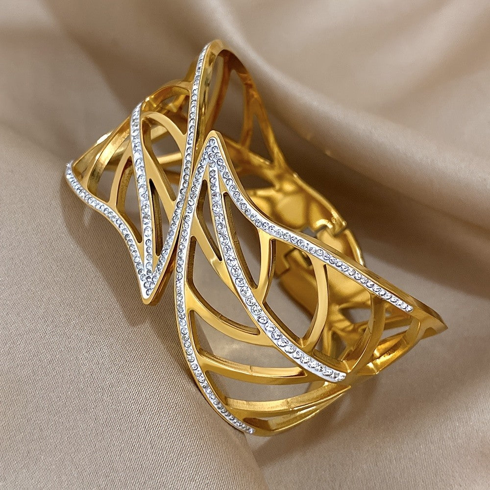 14k Elegant Leaf Cuff Bracelet