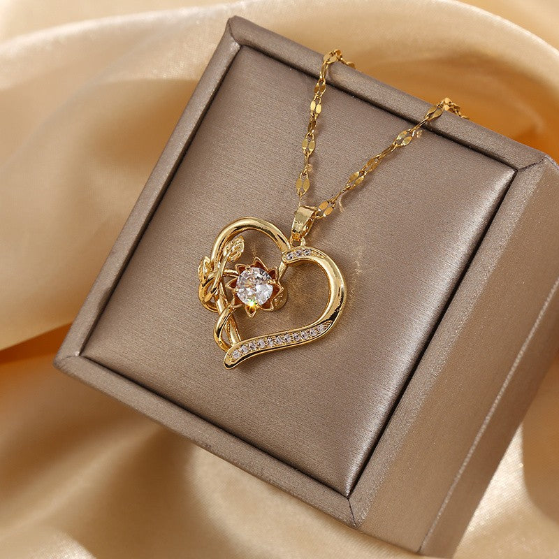 18k Elegant Spinning Rose Heart Necklace