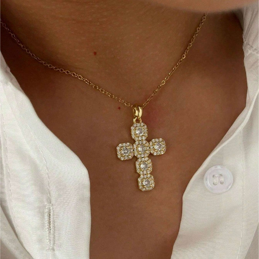 18k Elegant Square Cross Necklace