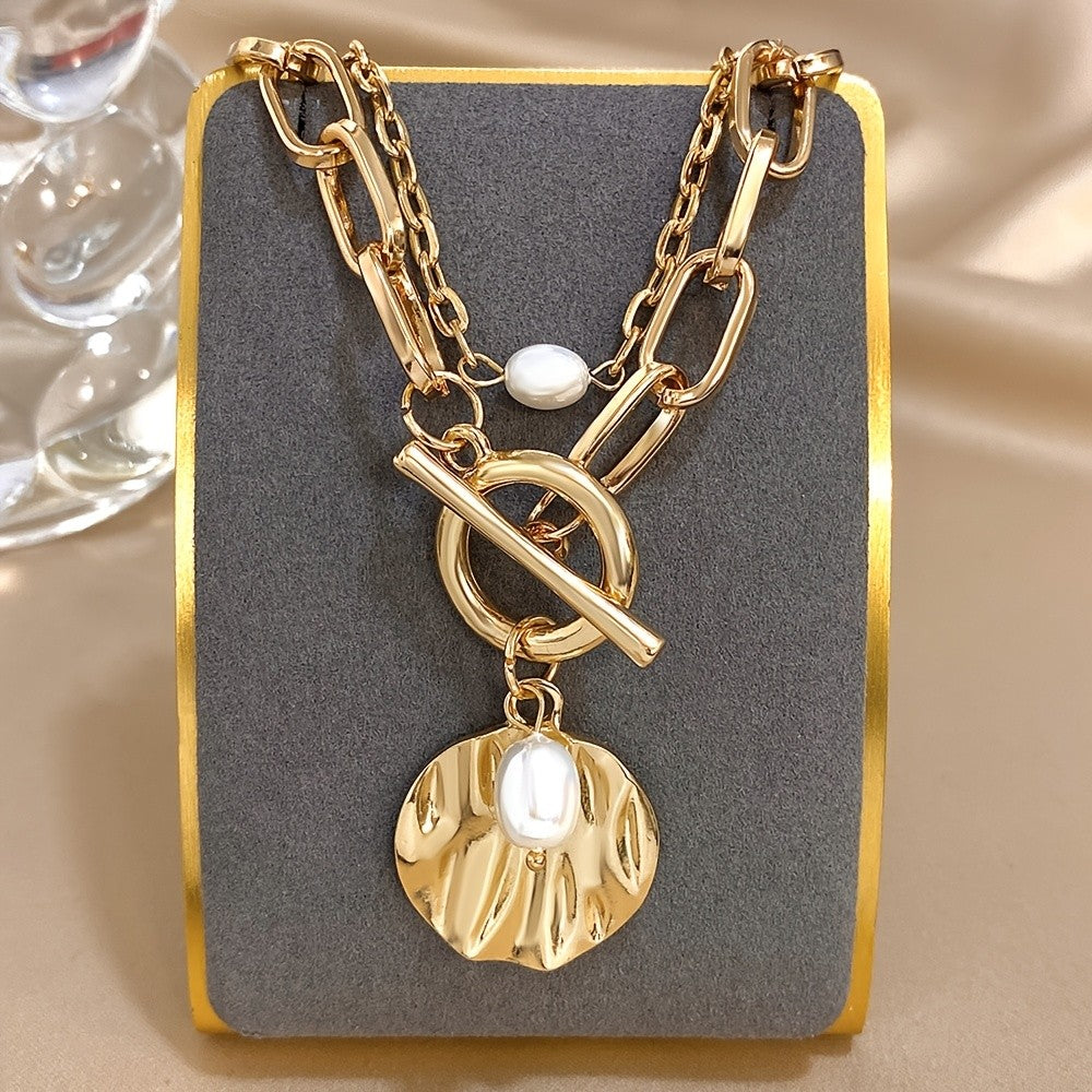 18k Geometric Pearl Pendant Necklace