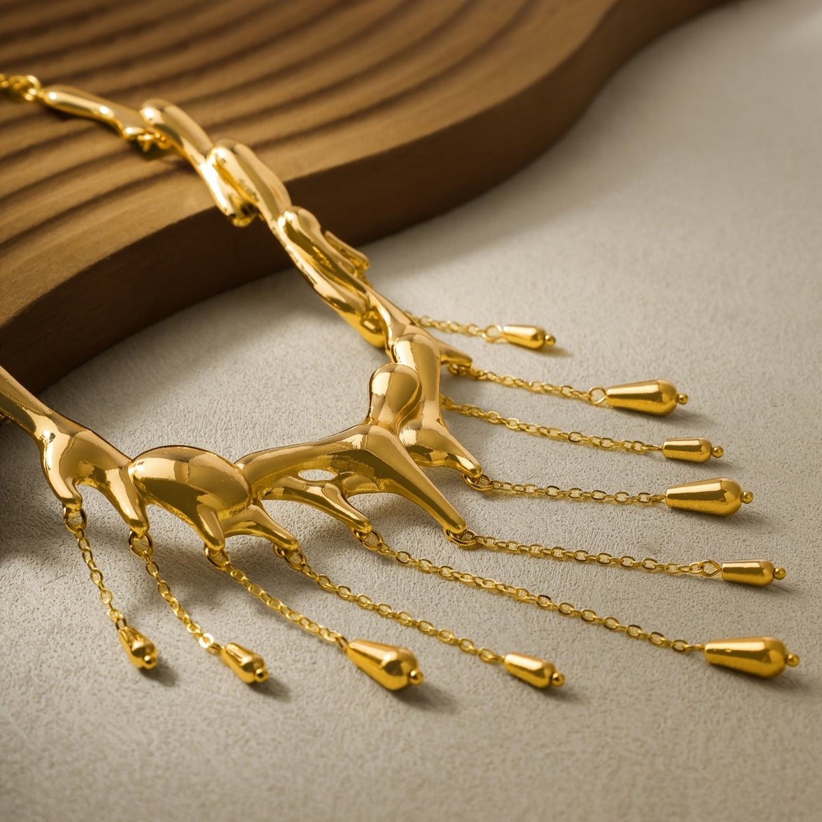 18k Elegant Drip Choker Necklace