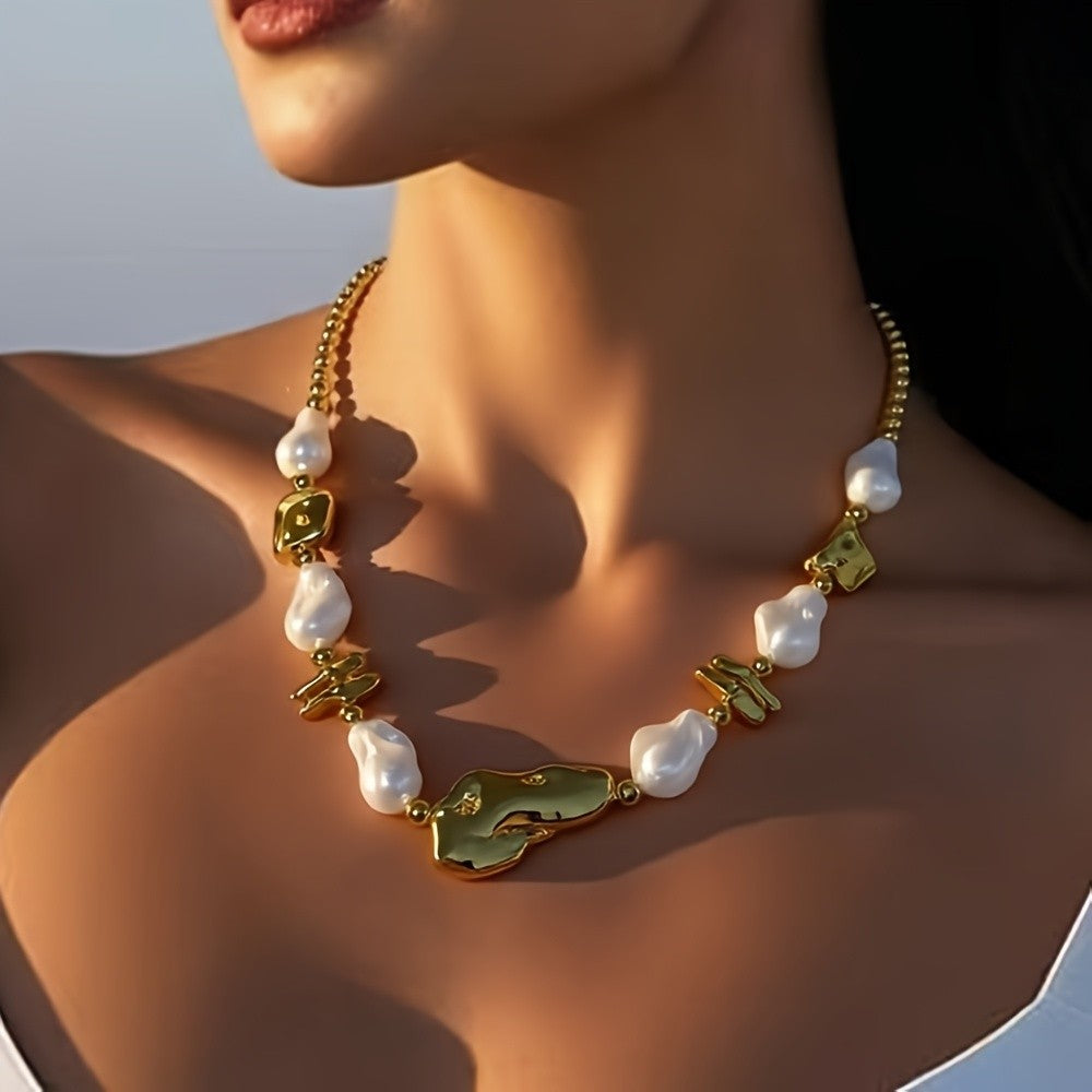 Elegant Pearl Geometric Necklace