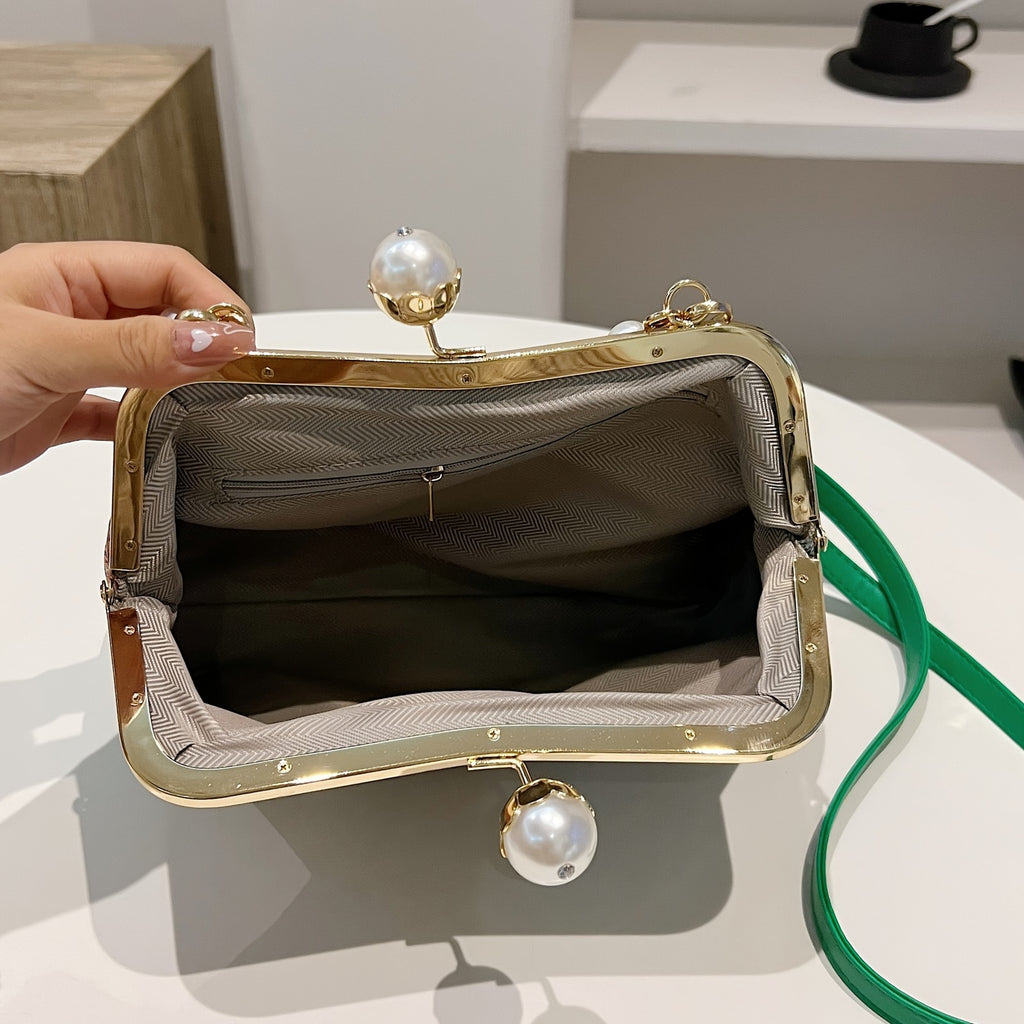 Pearl Botanical Clutch