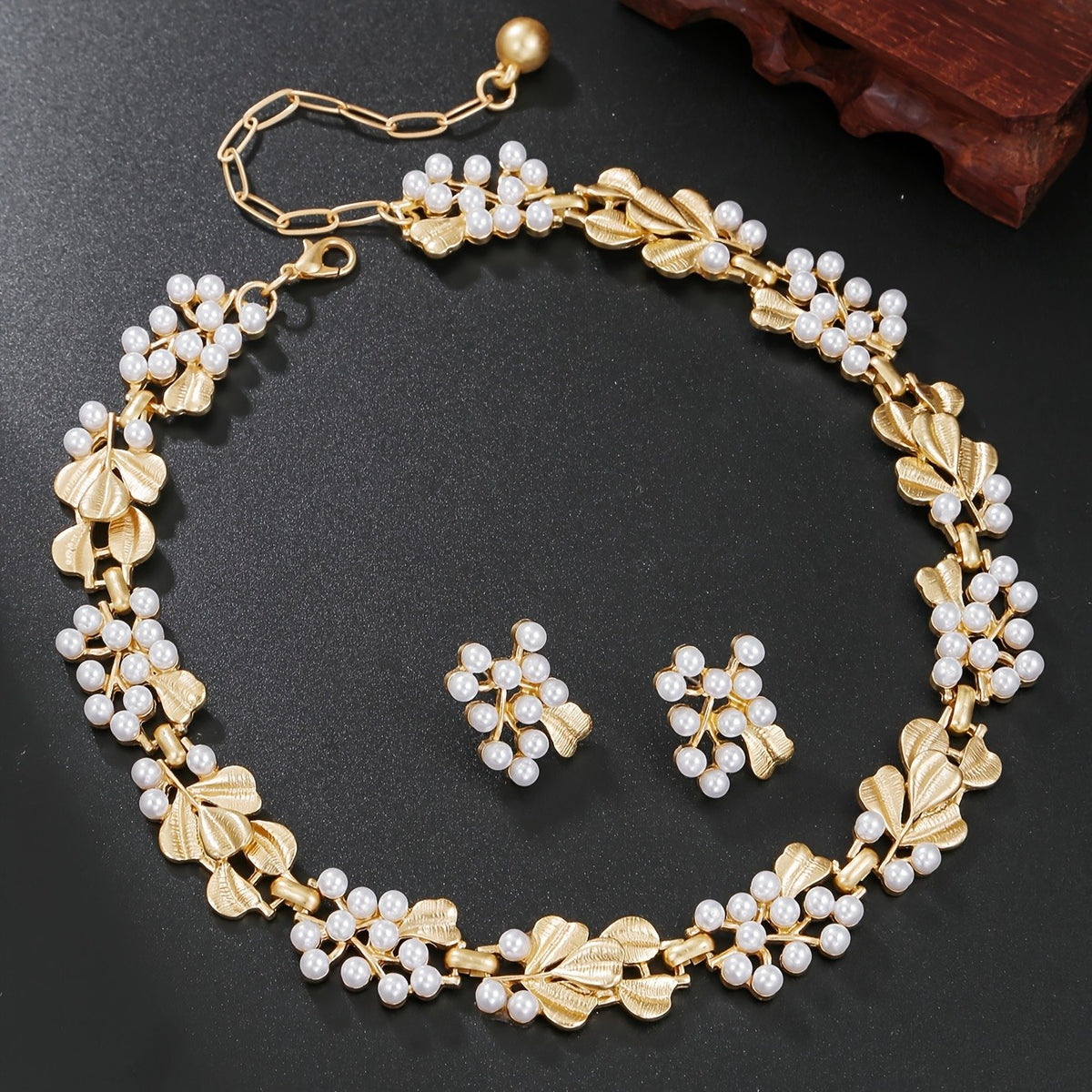 Pearl Floral Necklace & Earrings
