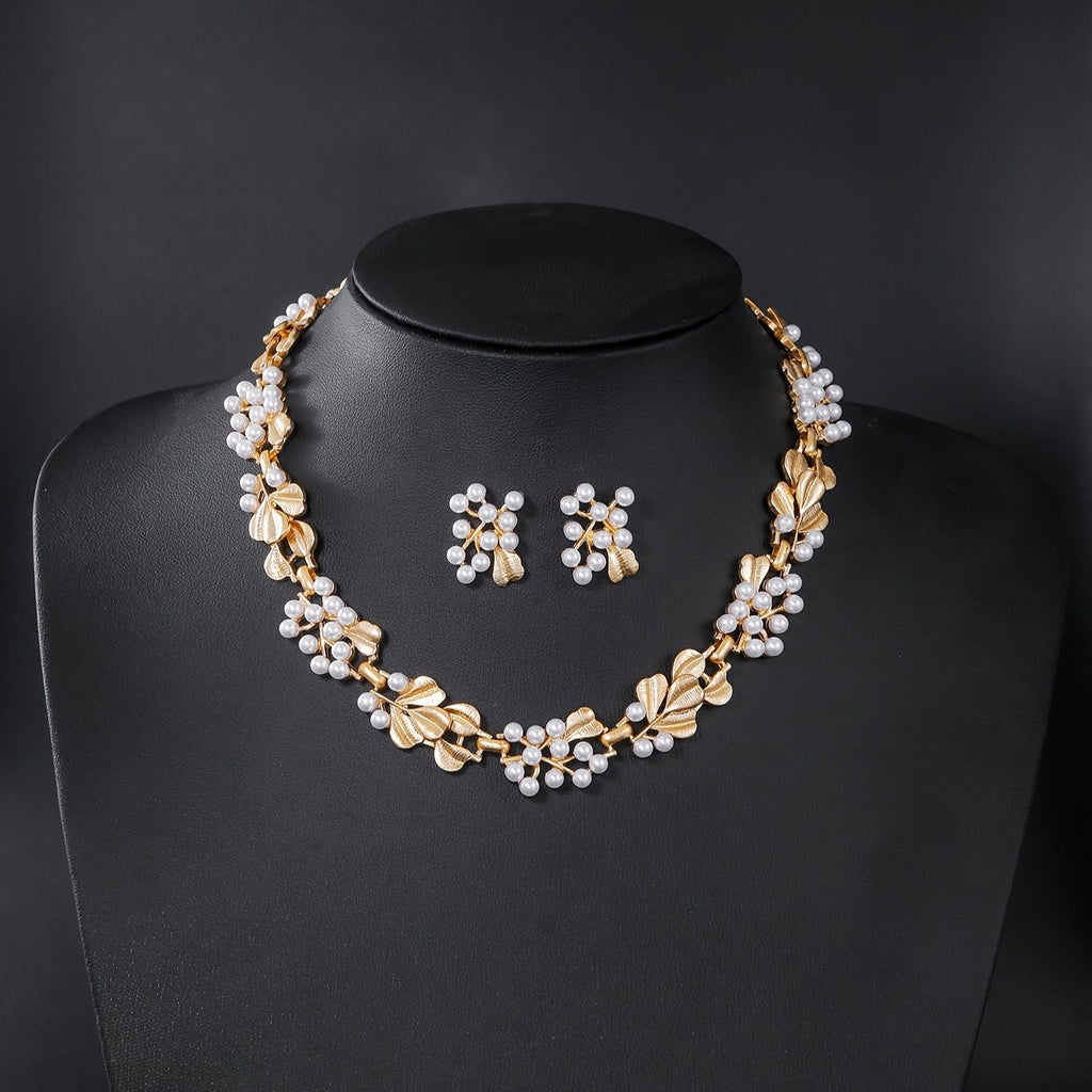 Pearl Floral Necklace & Earrings