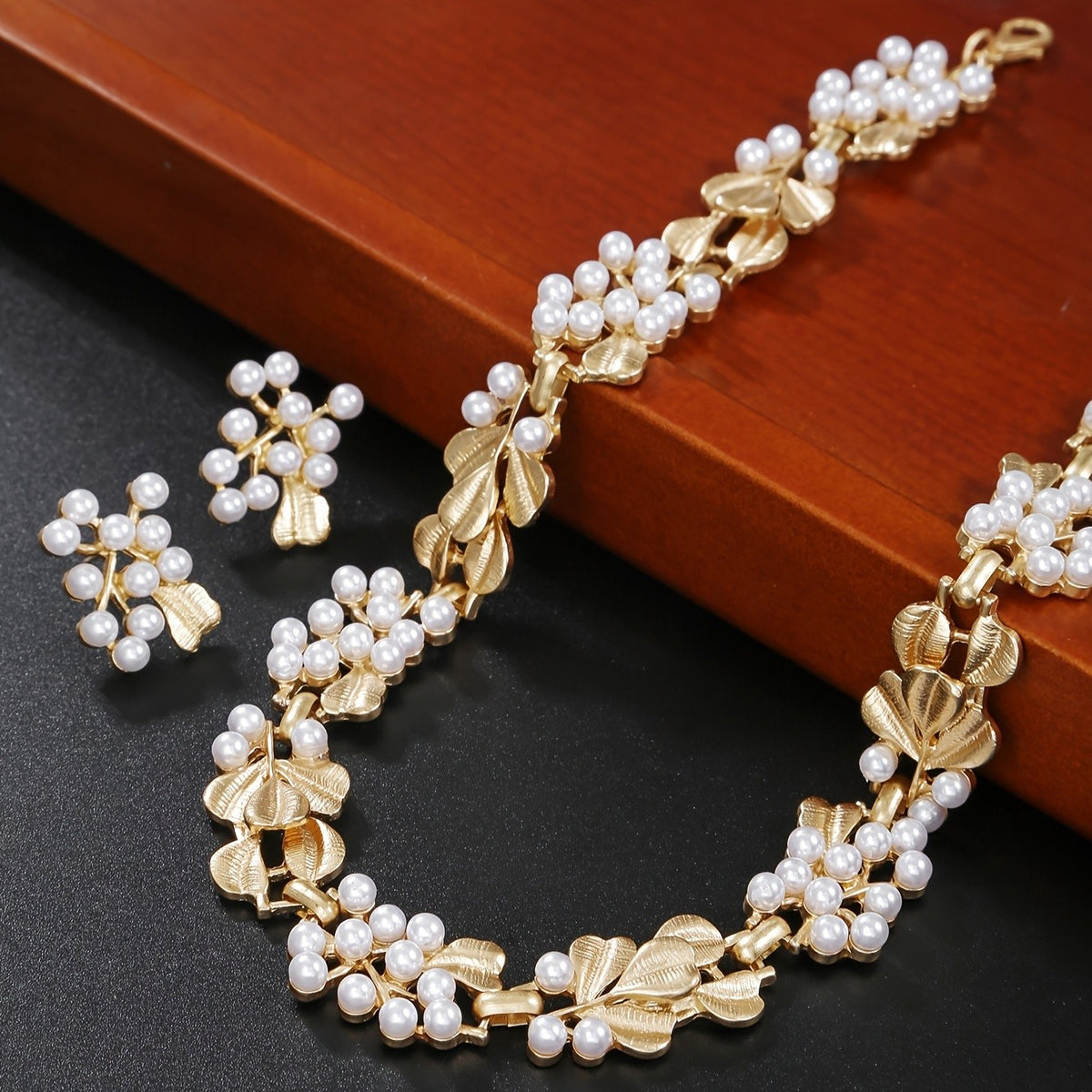 Pearl Floral Necklace & Earrings