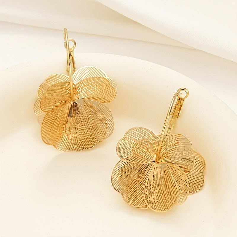 18k Vintage Flower Earrings