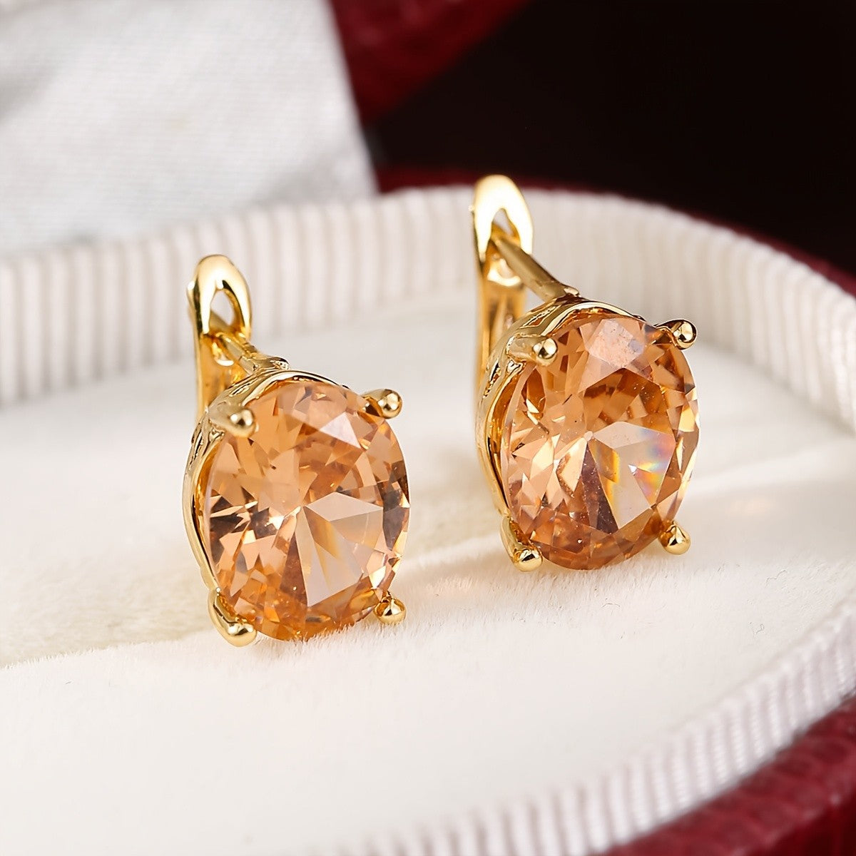 18k Vintage Oval Earring