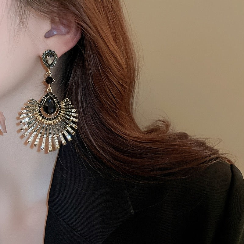 Vintage Black Sunburst Earrings