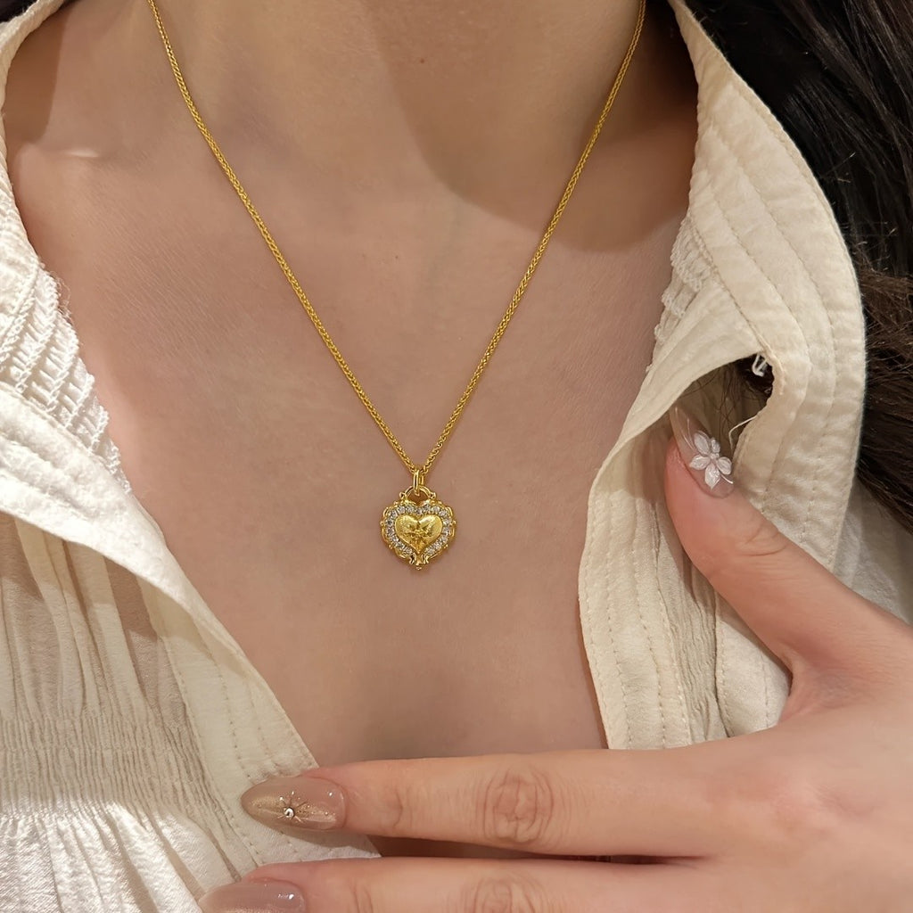 18k Vintage Heart Necklace