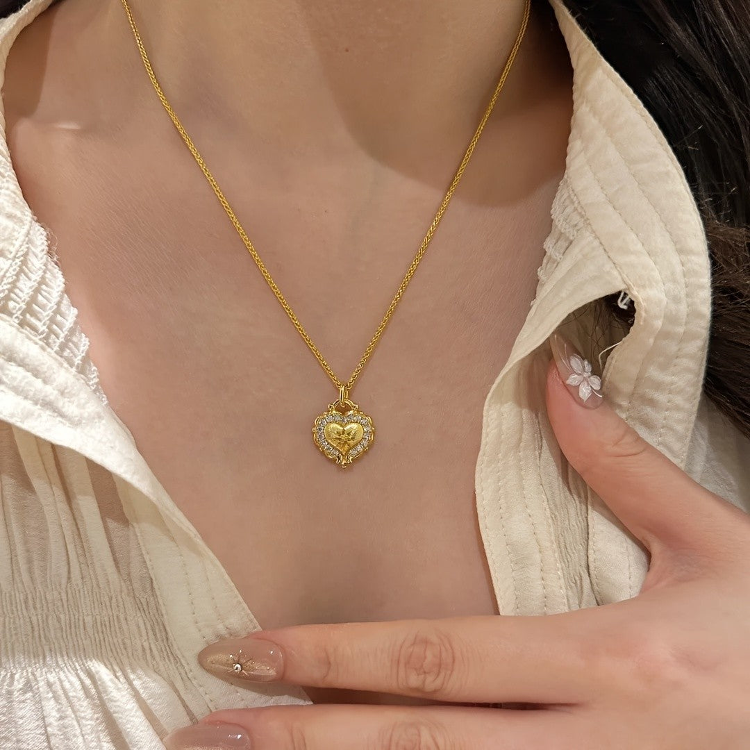 18k Vintage Heart Necklace