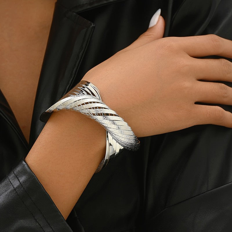 14k Vintage Twisted Cuff Bracelet