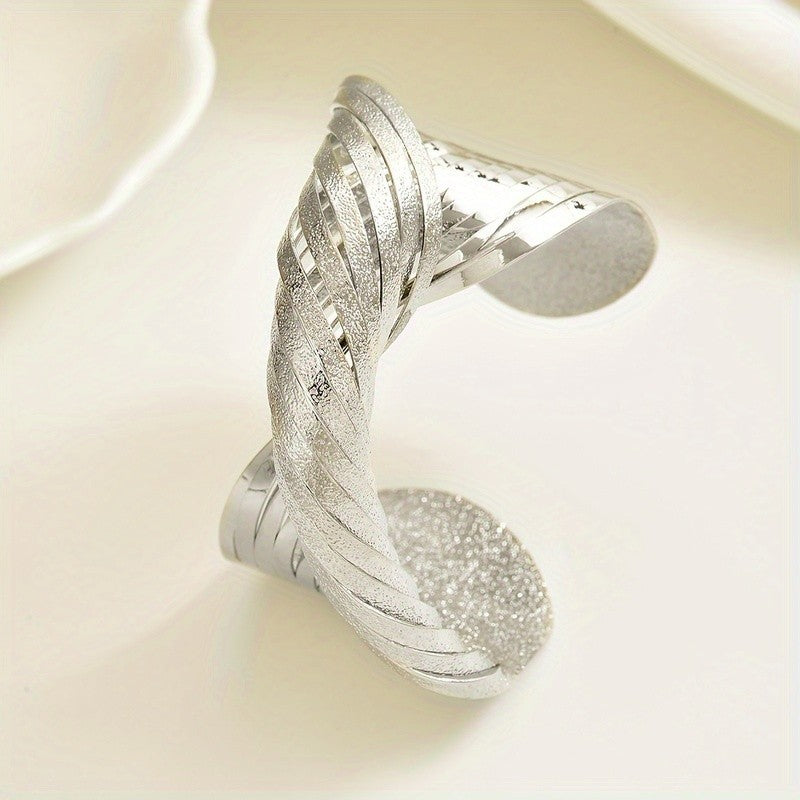 14k Vintage Twisted Cuff Bracelet