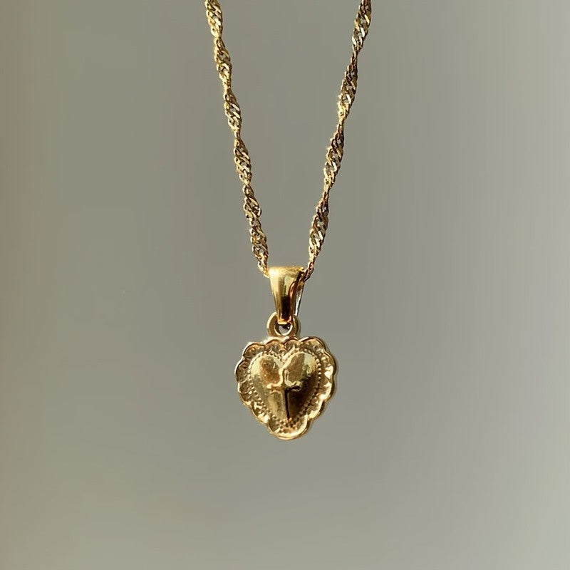 Vintage Heart Pendant Necklace