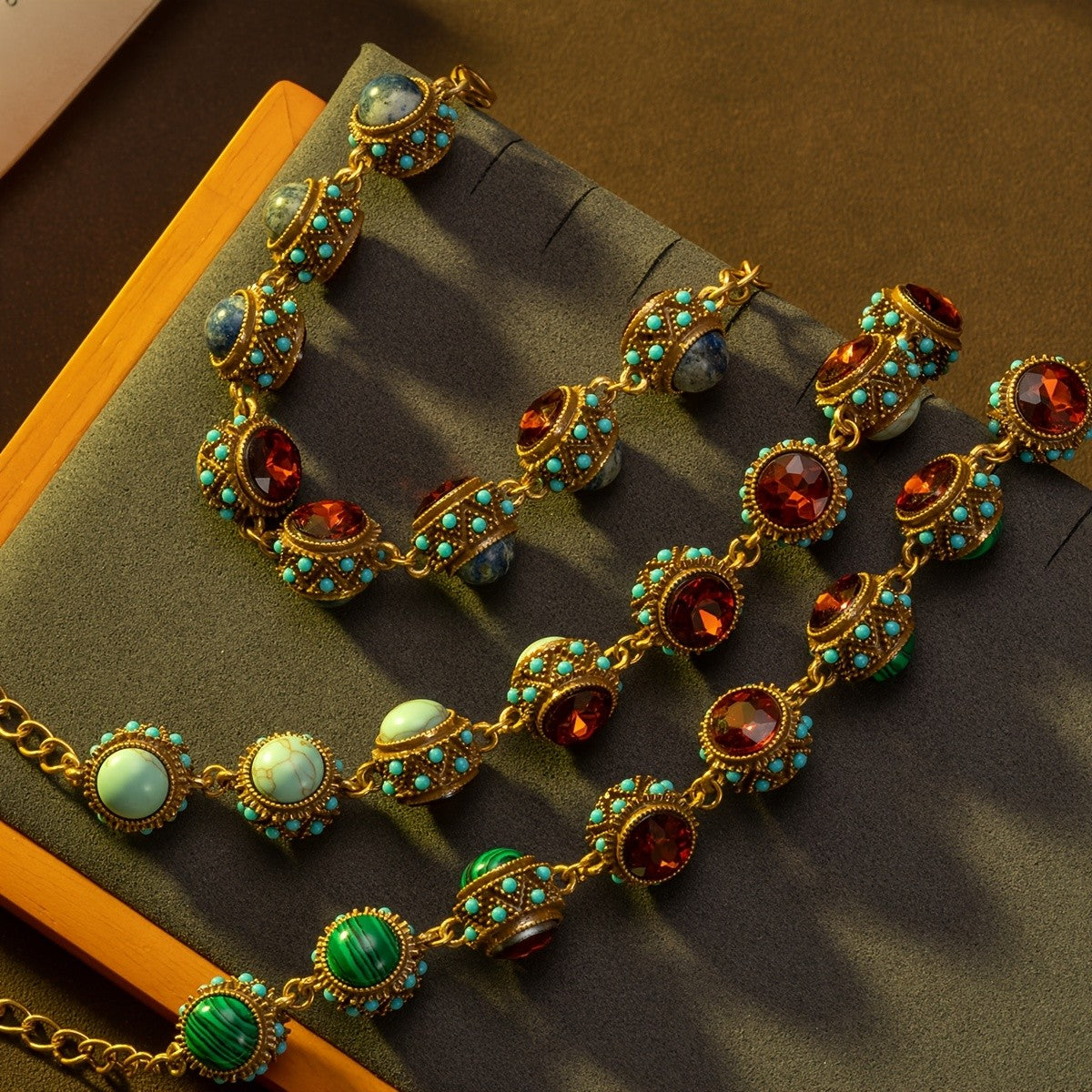 18k Vintage Gemstone Bracelet