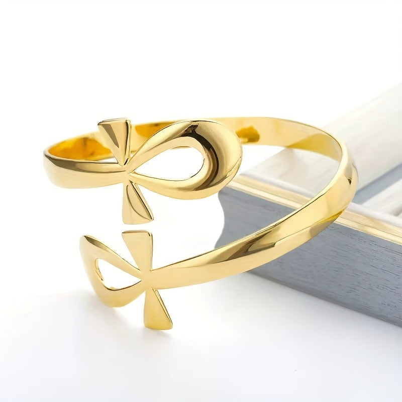 18k Vintage Bow Cuff Bracelet