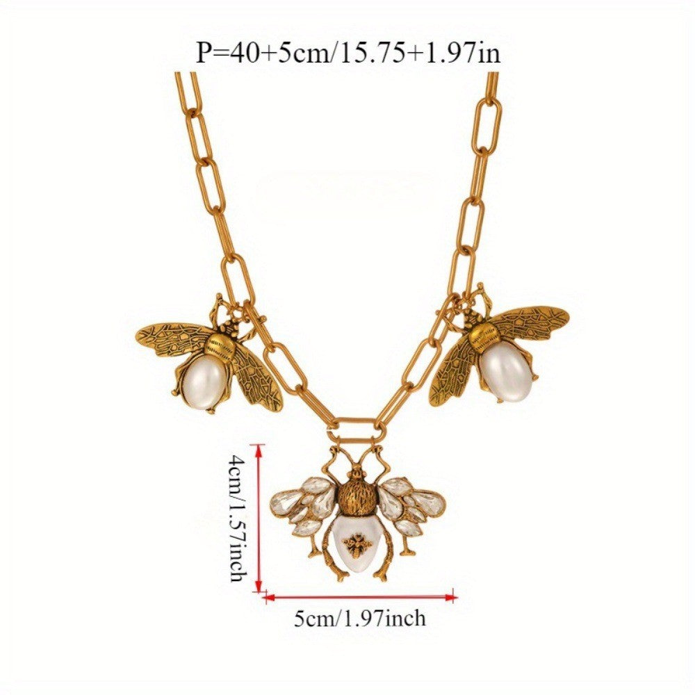 18k Elegant Bee Pearl Necklace