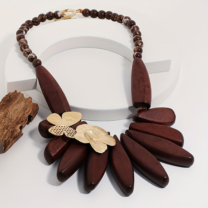 Vintage Wood Floral Necklace