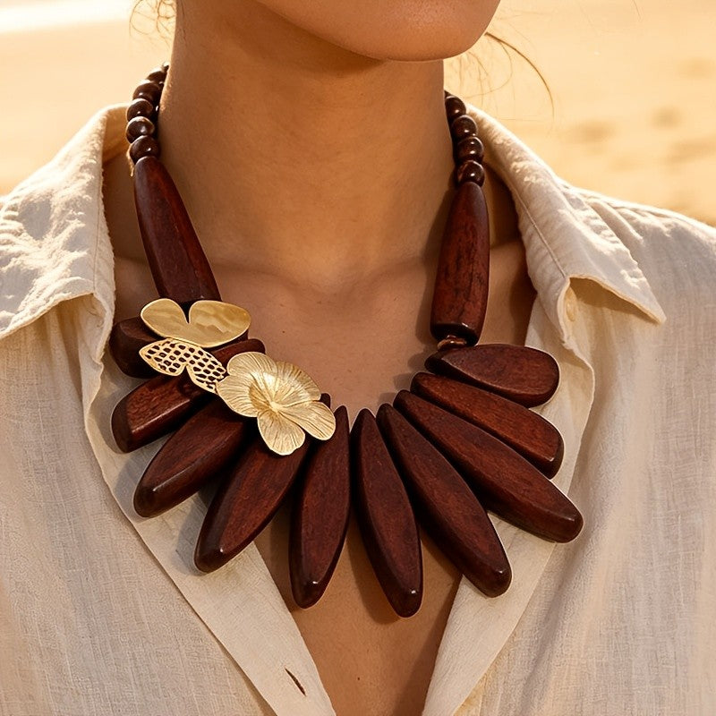 Vintage Wood Floral Necklace