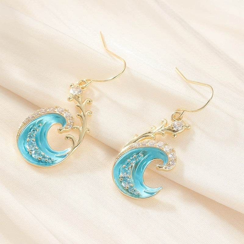 18k Elegant Wave Earrings