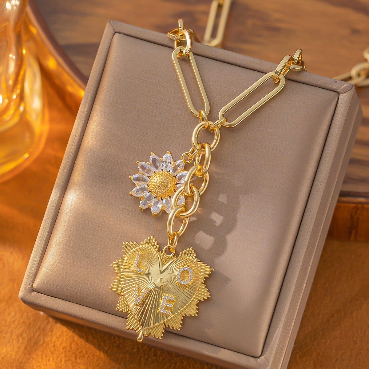 18k Vintage Sunflower Heart Necklace