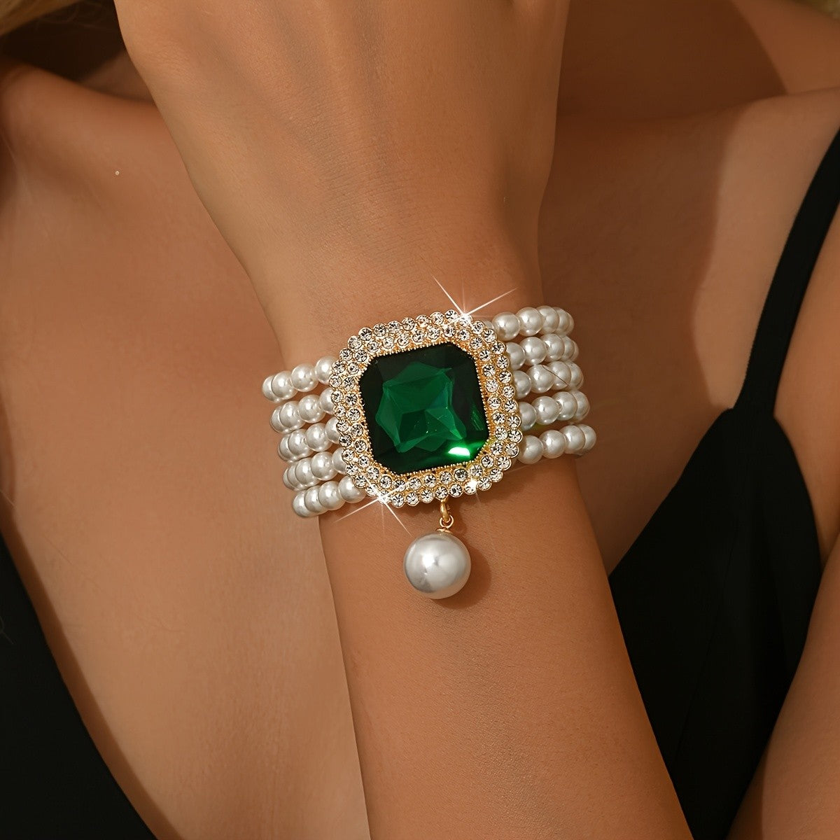 Elegant Emerald Pearl Bracelet