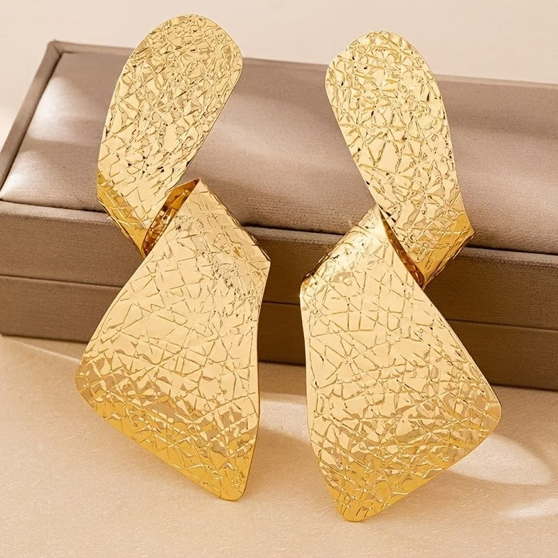 18k Vintage Textured Drop Earrings