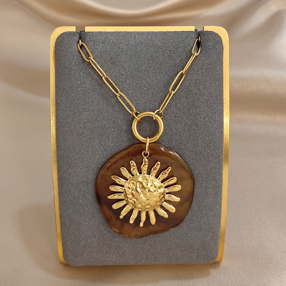 18k Elegant Sun Pendant Necklace