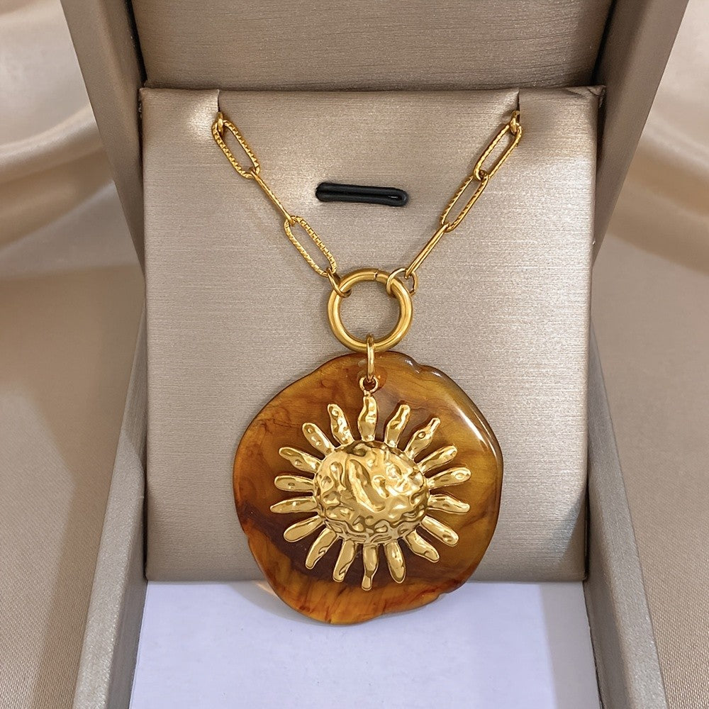 18k Elegant Sun Pendant Necklace