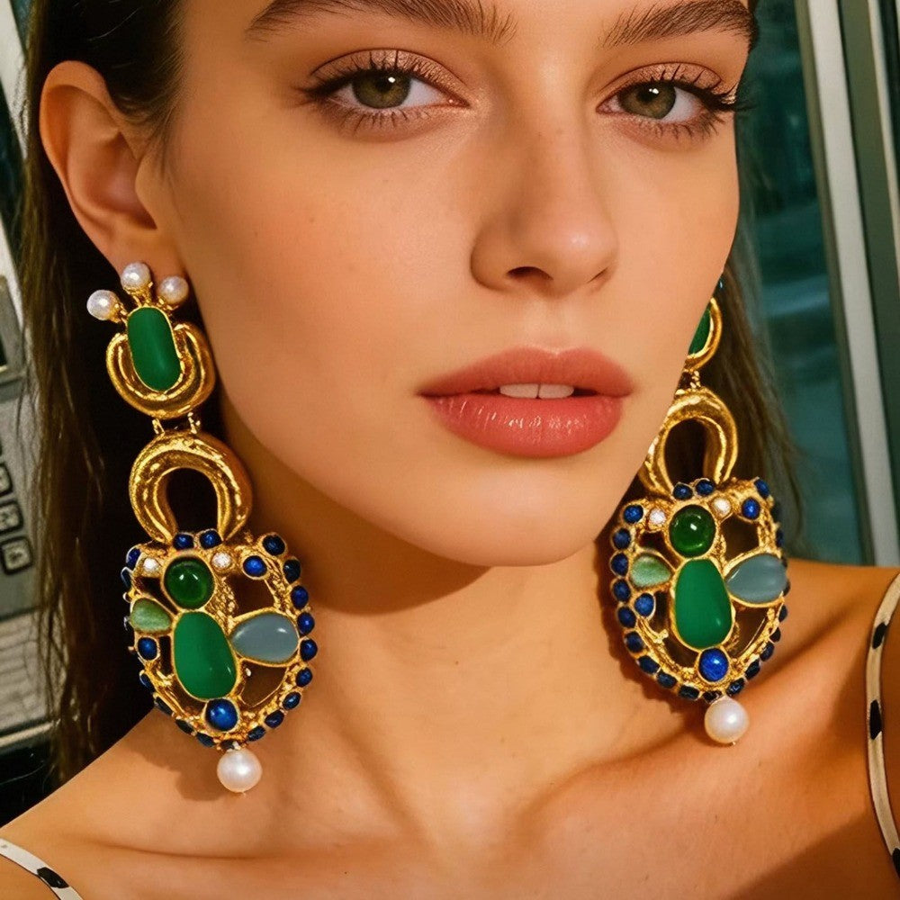 18k Vintage Green Gem Drop Earrings