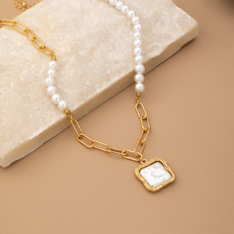 Elegant Pearl Link Necklace