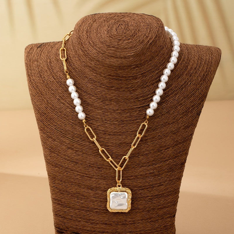 Elegant Pearl Link Necklace