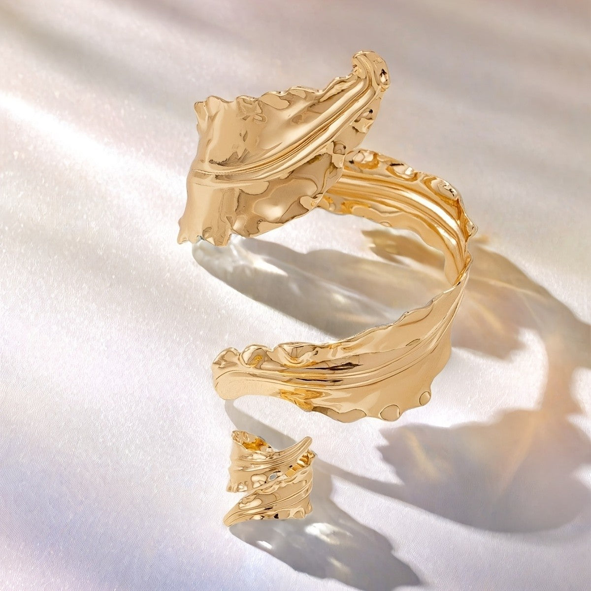 2PC 18k Textured Leaf Jewelry Set