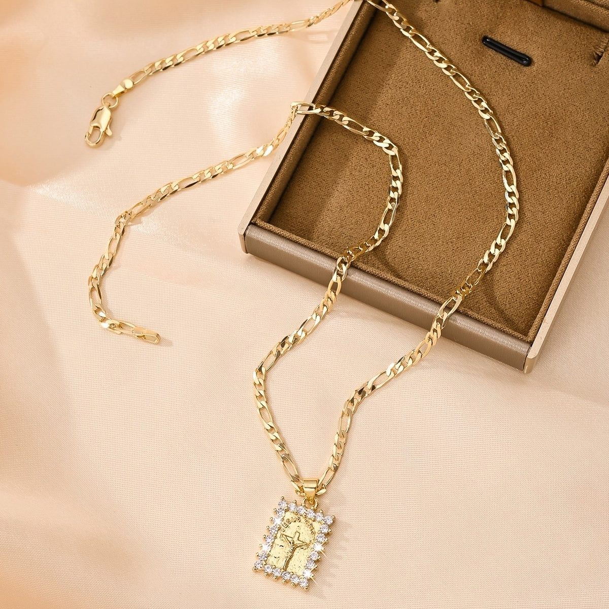 14k Elegant Cross Necklace