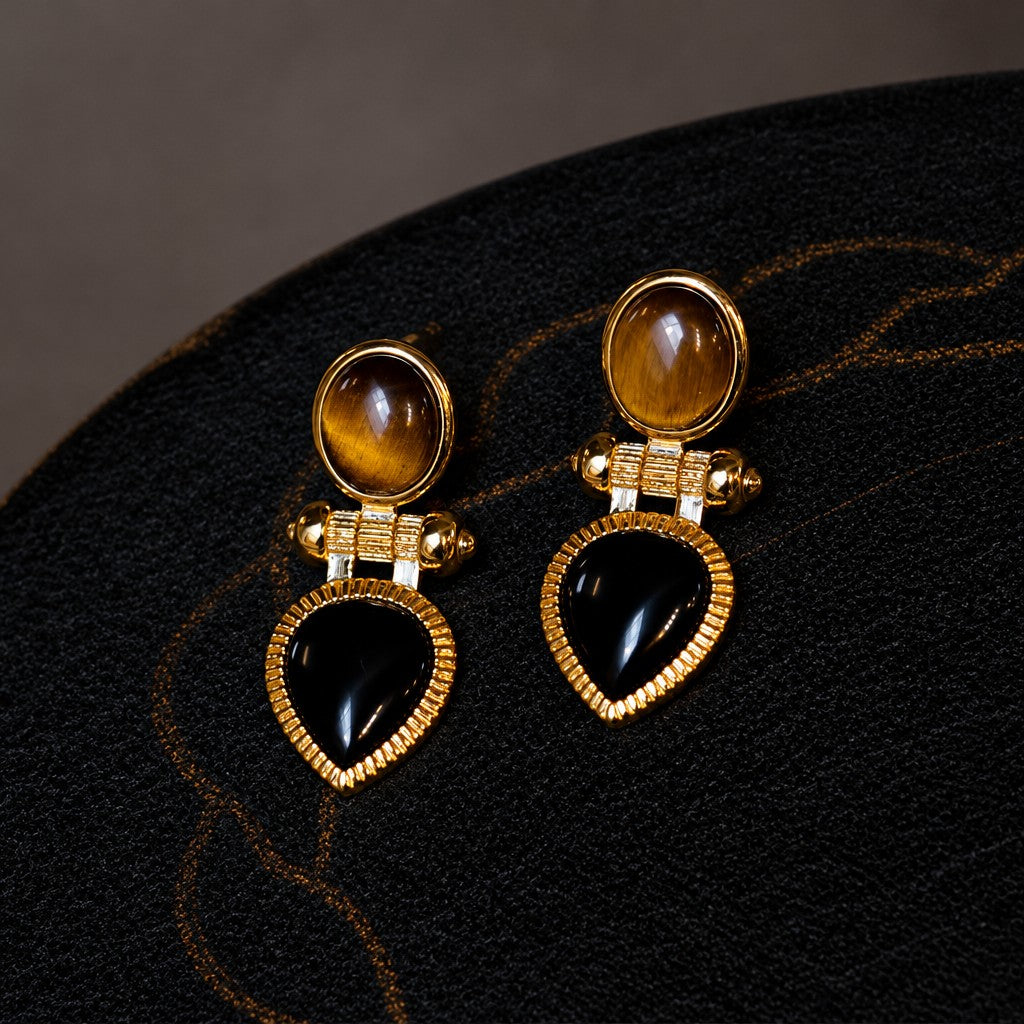18k Vintage Teardrop Drop Earrings