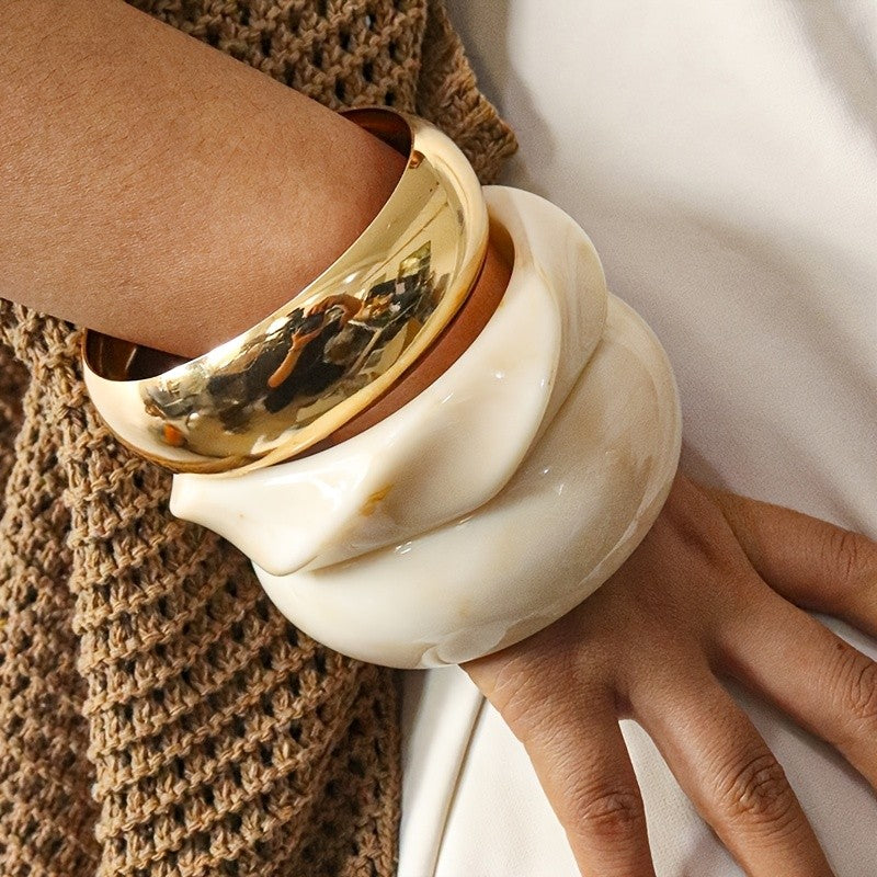 3PC Vintage Resin Bangle Set