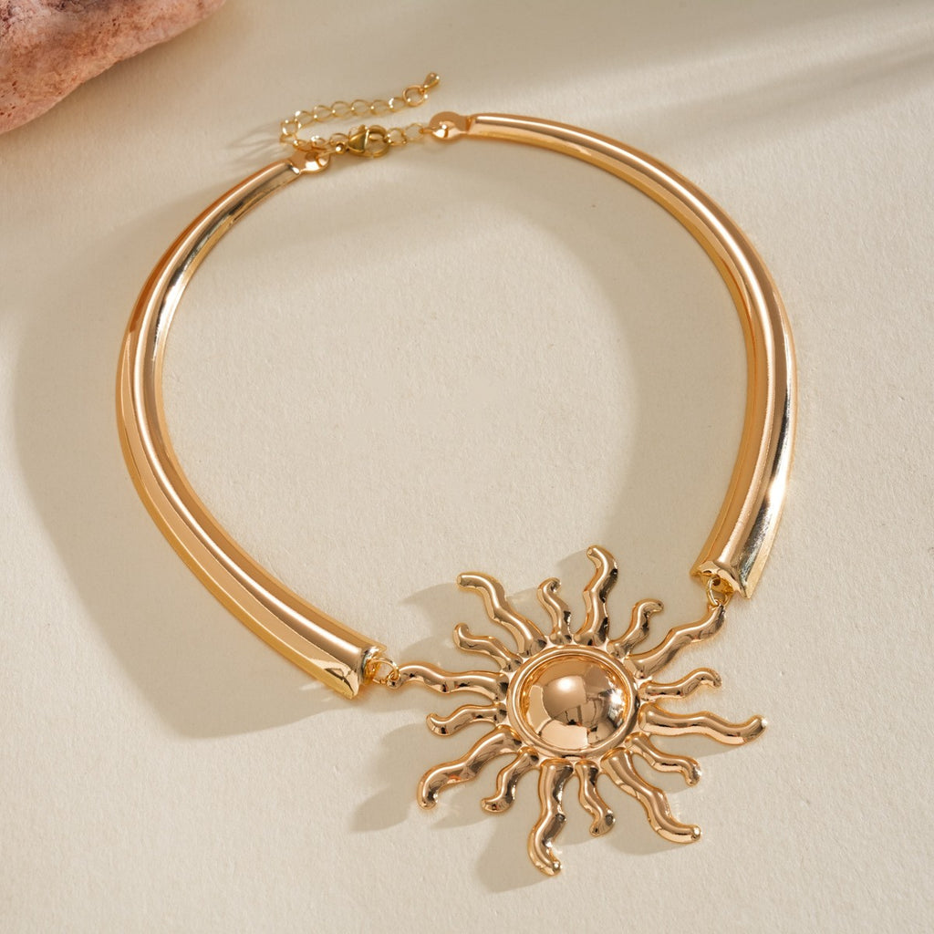 Bold Sun Choker Necklace